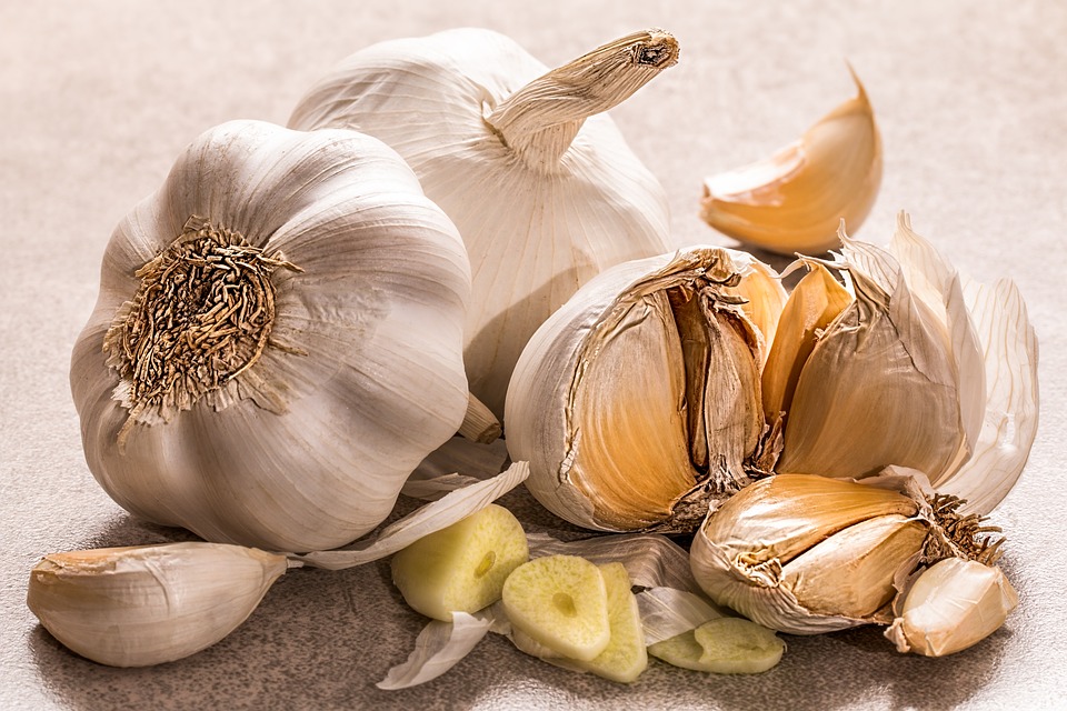 garlic-dream-meaning-and-symbolism-dream-glossary