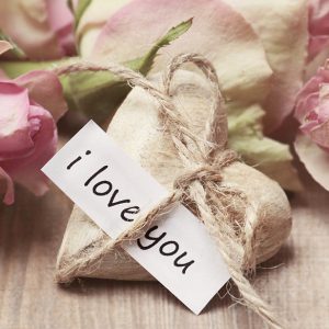 Gift saying "I love you"