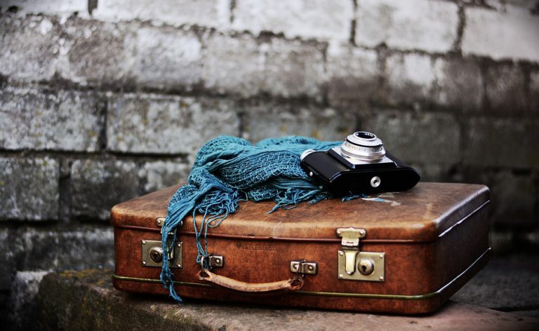 suitcase-dream-meaning-and-symbolism-dream-glossary