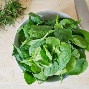 Baby spinach in a bowl