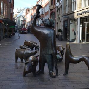 Statue of a swineherd