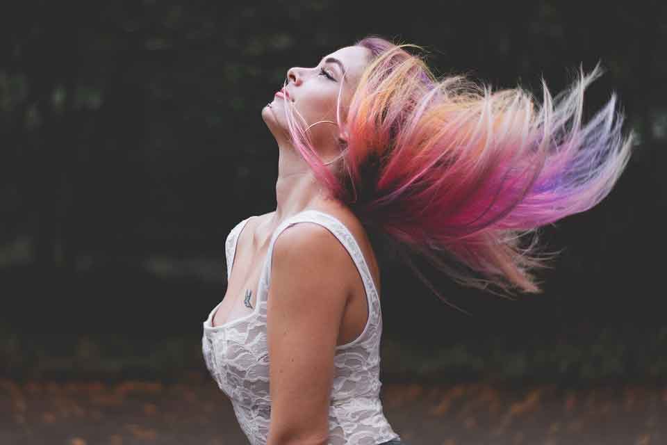 why-do-people-dye-their-hair-psychology-of-dyeing-hair-teen-vogue